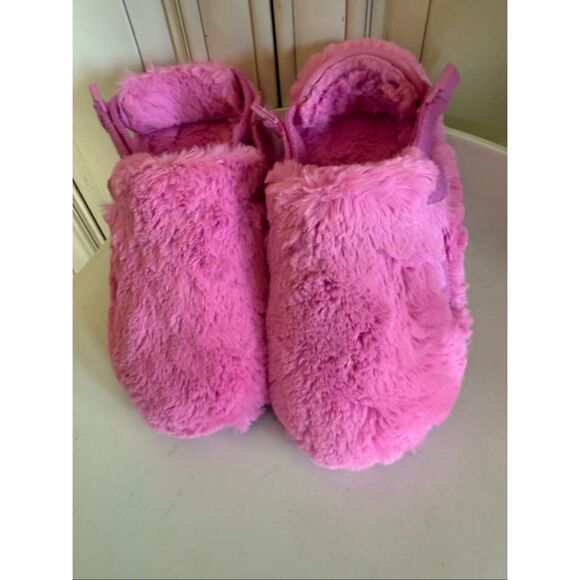 Nike Women's Calm SE Fuzzy Fur Cozy Slip On Slides Mules Playful Pink Size 5 - Picture 1 of 15